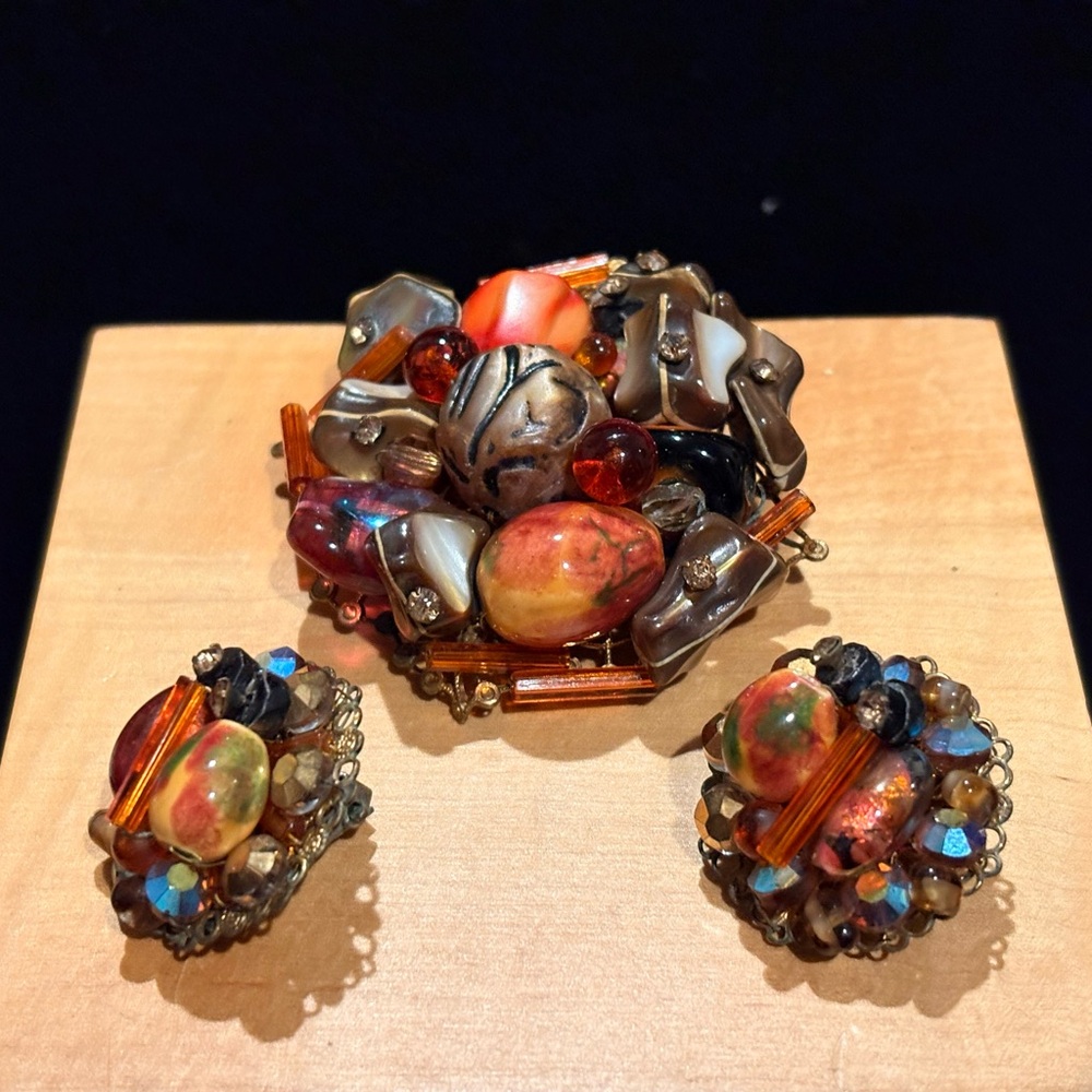 Miriam Haskell Unmarked Beaded Jewelry Set Brooch Earrings